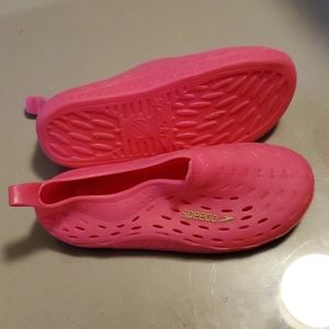 Speedo pink green water shoes L 9/10 toddler